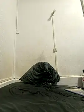 splashyyyz online show from October 18, 2025, 10:34 pm