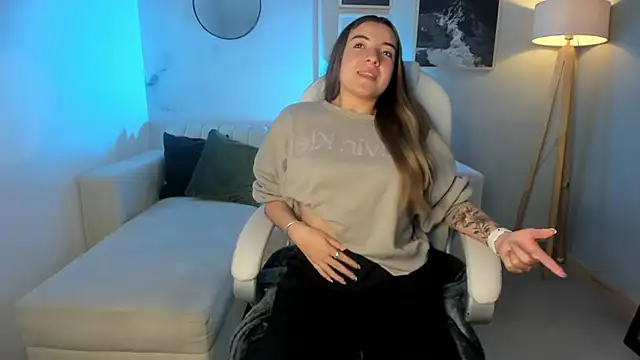 Vela jade online show from September 21, 2025, 7:19 pm