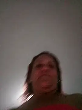 lunabrillante1972  online show from November 3, 2025, 1:11 am