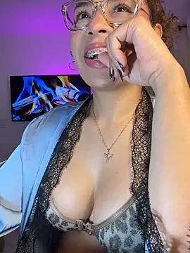 megansan  online show from October 10, 2025, 12:50 pm