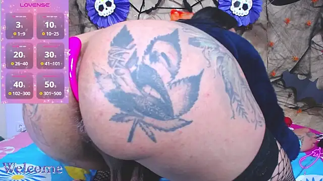 Snapshot of DollCoquette27 chatting on October 18, 2025, 2:13 am DollCoquette27 online show from October 18, 2025, 2:13 am