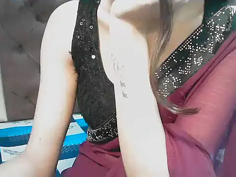 elize   online show from October 3, 2025, 2:37 am