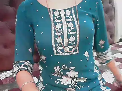 elize   online show from January 7, 2026, 2:16 am