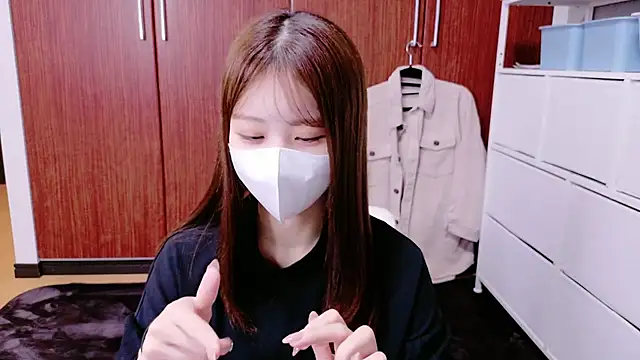 Ema o0 chan online show from October 8, 2025, 10:39 am