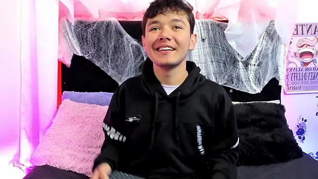 Snapshot of kody_sexy chatting on November 3, 2025, 11:14 am kody sexy online show from November 3, 2025, 11:14 am