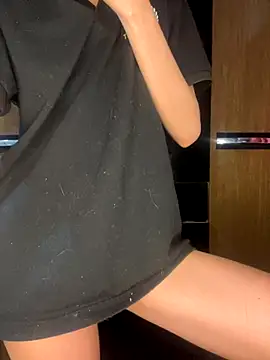 Snapshot of sunset24 chatting on October 7, 2025, 9:10 am sunset24 online show from October 7, 2025, 9:10 am