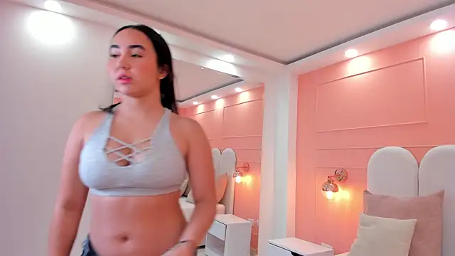 Snapshot of julieta_rosee chatting on October 3, 2025, 9:49 pm julieta rosee online show from October 3, 2025, 9:49 pm