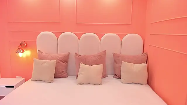 Snapshot of julieta_rosee chatting on September 23, 2025, 9:44 pm julieta rosee online show from September 23, 2025, 9:44 pm