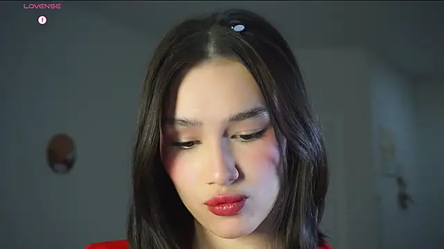 Snapshot of ViolaVow chatting on October 23, 2025, 3:27 am ViolaVow online show from October 23, 2025, 3:27 am