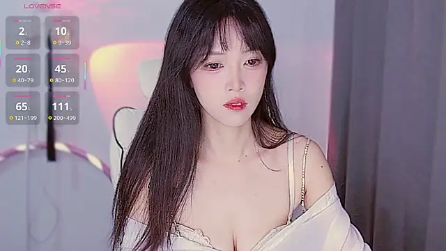 Snapshot of XiaoNana_ chatting on October 29, 2025, 1:37 am XiaoNana online show from October 29, 2025, 1:37 am