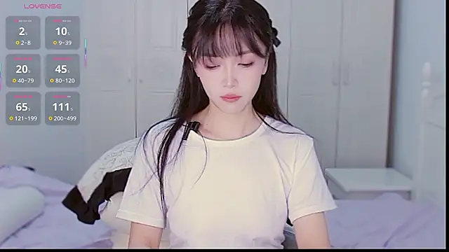 Snapshot of XiaoNana_ chatting on September 29, 2025, 1:34 am XiaoNana online show from September 29, 2025, 1:34 am