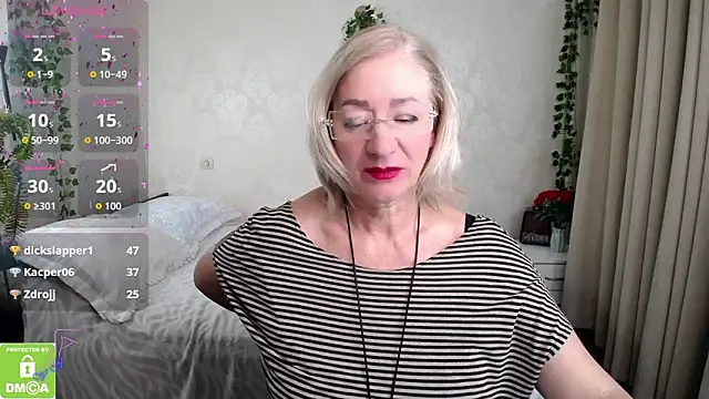 Snapshot of hunters_woman chatting on October 22, 2025, 12:54 am hunters woman online show from October 22, 2025, 12:54 am