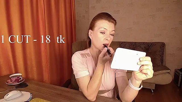 Snapshot of Milla_Vanilla_ chatting on October 27, 2025, 10:49 am Milla Vanilla  online show from October 27, 2025, 10:49 am