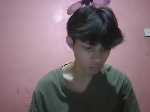 Snapshot of Kyoshi_19 chatting on October 4, 2025, 11:01 am Kyoshi 19 online show from October 4, 2025, 11:01 am