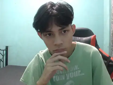 Snapshot of Kyoshi_19 chatting on October 16, 2025, 6:21 am Kyoshi 19 online show from October 16, 2025, 6:21 am