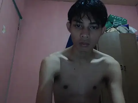 Snapshot of Kyoshi_19 chatting on September 18, 2025, 9:23 am Kyoshi 19 online show from September 18, 2025, 9:23 am