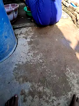 Snapshot of RAYI_Queen_3 chatting on October 10, 2025, 3:40 am RAYI Queen 3 online show from October 10, 2025, 3:40 am