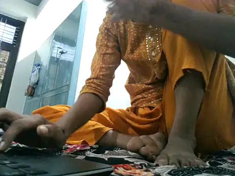 Snapshot of Aarohi_An chatting on October 26, 2025, 11:10 am Aarohi An online show from October 26, 2025, 11:10 am