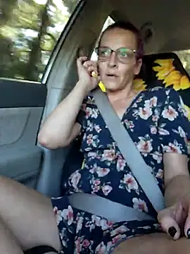 Snapshot of amymatthews92 chatting on November 1, 2025, 7:41 pm amymatthews92 online show from November 1, 2025, 7:41 pm