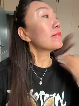 Snapshot of xiaomei-11 chatting on November 5, 2025, 1:31 am xiaomei-11 online show from November 5, 2025, 1:31 am