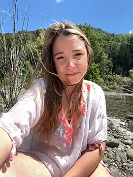 sashapulse online show from November 6, 2025, 3:38 pm