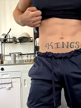 Snapshot of King_Kev_ chatting on October 7, 2025, 5:36 pm King Kev online show from October 7, 2025, 5:36 pm