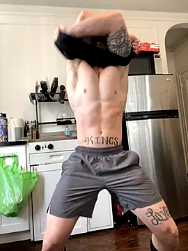 Snapshot of King_Kev_ chatting on September 28, 2025, 7:54 pm King Kev online show from September 28, 2025, 7:54 pm