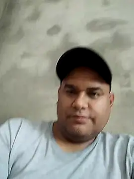 Snapshot of Cocoli43 chatting on October 29, 2025, 8:41 pm Cocoli43 online show from October 29, 2025, 8:41 pm