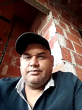 Snapshot of Cocoli43 chatting on October 22, 2025, 9:57 pm Cocoli43 online show from October 22, 2025, 9:57 pm