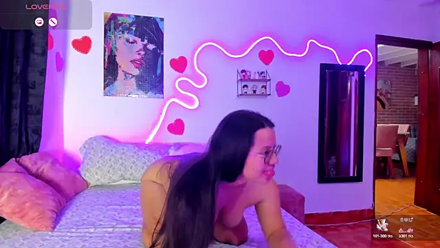 Dilan and Mia online show from March 28, 2026, 9:21 am