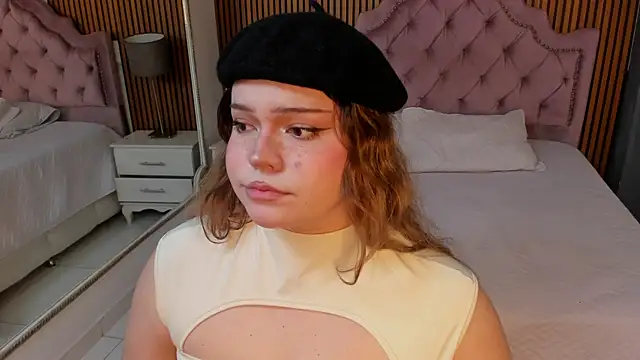 Maxxxine1 online show from September 23, 2025, 12:17 am