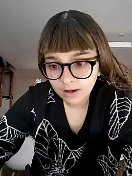 Aurora blaack online show from September 26, 2025, 5:25 am