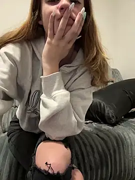 SeccySerena online show from October 18, 2025, 5:37 pm