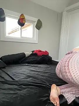 SeccySerena online show from October 12, 2025, 1:45 pm