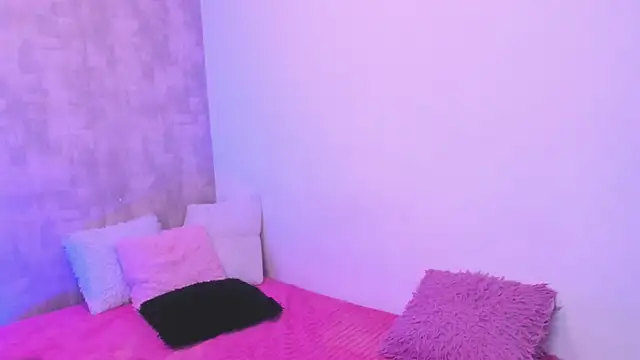 Snapshot of Becky_G chatting on October 10, 2025, 3:51 am Becky G online show from October 10, 2025, 3:51 am