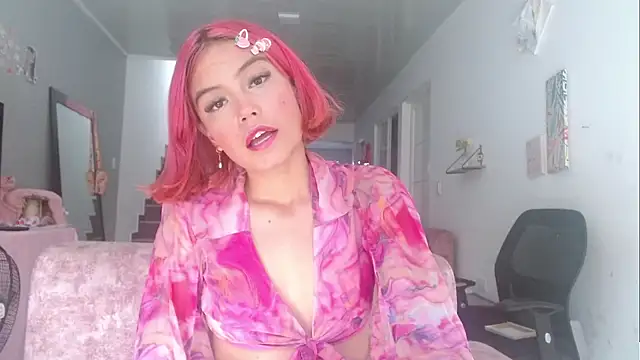 TamaraMera online show from April 3, 2026, 7:42 pm