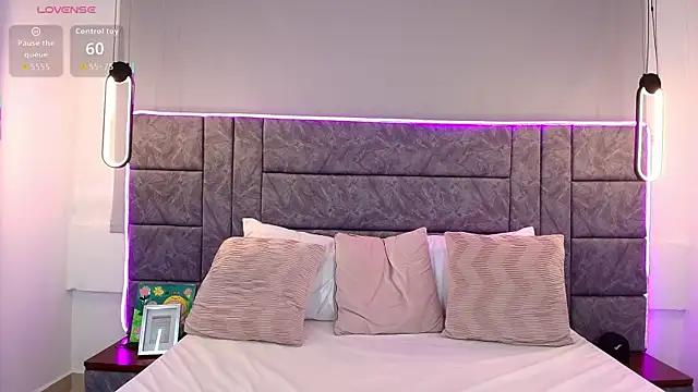 Snapshot of abril__lee__ chatting on October 7, 2025, 7:37 pm abril lee online show from October 7, 2025, 7:37 pm