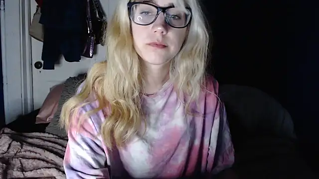 RubySmoke online show from September 14, 2025, 9:09 am