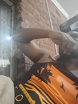 Snapshot of Moet_Chandon chatting on October 6, 2025, 6:14 am Moet Chandon online show from October 6, 2025, 6:14 am