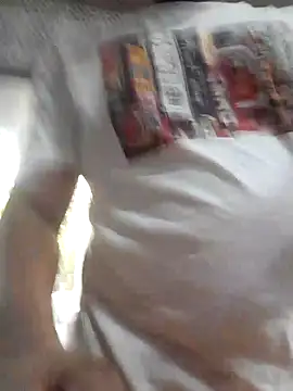 Snapshot of Moet_Chandon chatting on October 9, 2025, 1:22 pm Moet Chandon online show from October 9, 2025, 1:22 pm