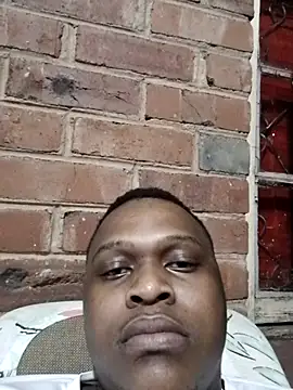 Snapshot of Moet_Chandon chatting on November 2, 2025, 8:03 pm Moet Chandon online show from November 2, 2025, 8:03 pm