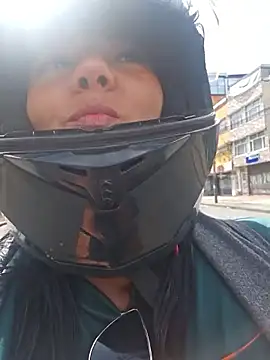 Snapshot of karla_valk1 chatting on October 19, 2025, 2:09 pm karla valk1 online show from October 19, 2025, 2:09 pm