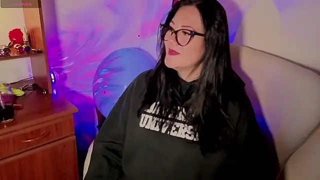 Snapshot of karla_valk1 chatting on September 27, 2025, 12:39 am karla valk1 online show from September 27, 2025, 12:39 am