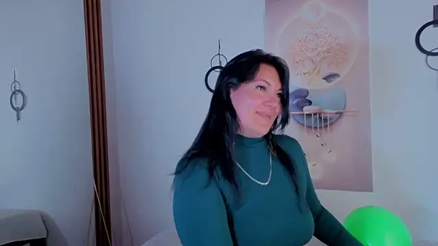 Snapshot of karla_valk1 chatting on October 27, 2025, 3:35 pm karla valk1 online show from October 27, 2025, 3:35 pm