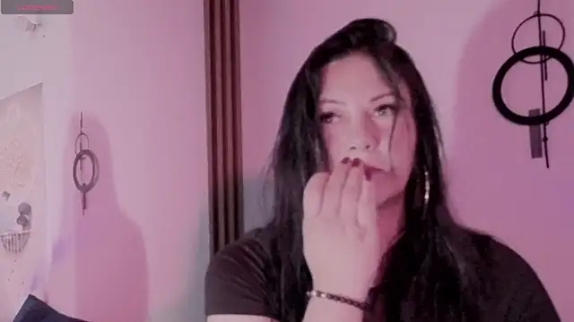 Snapshot of karla_valk1 chatting on October 2, 2025, 12:25 am karla valk1 online show from October 2, 2025, 12:25 am