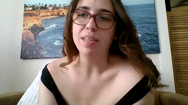 sweetsocalgirl online show from May 6, 2026, 10:03 pm