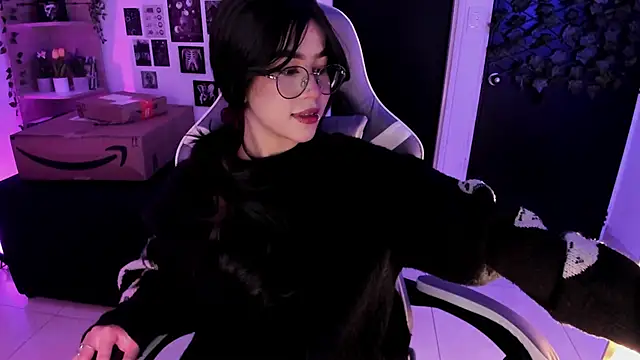 Liz rogers x online show from December 18, 2025, 1:44 am