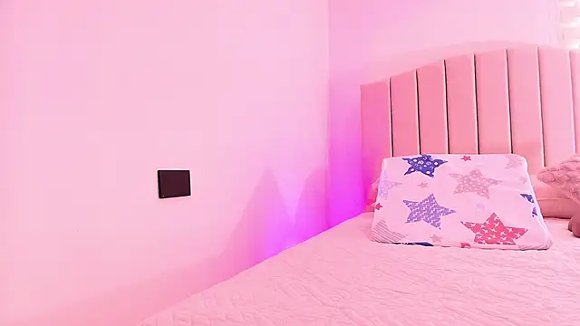 Snapshot of cataleya_ebony_ chatting on October 28, 2025, 7:24 pm cataleya ebony online show from October 28, 2025, 7:24 pm