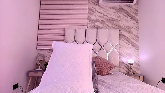 Snapshot of cataleya_ebony_ chatting on February 10, 2026, 3:05 am cataleya ebony online show from February 10, 2026, 3:05 am