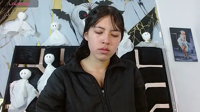 Snapshot of malejahotcs01 chatting on October 17, 2025, 11:45 am malejahotcs01 online show from October 17, 2025, 11:45 am